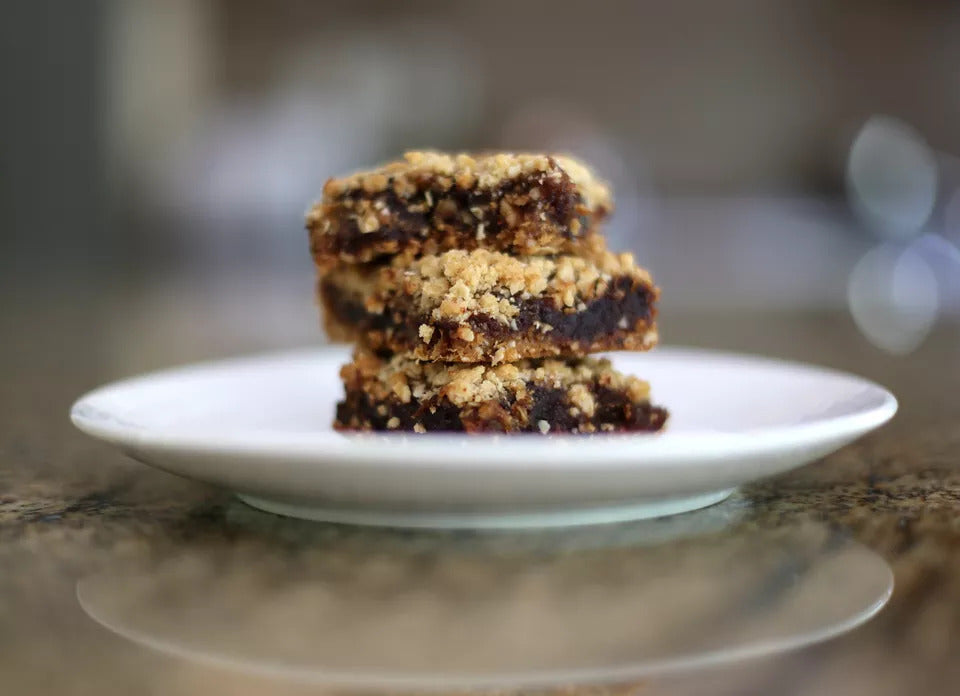 Date Squares With Oat Crust